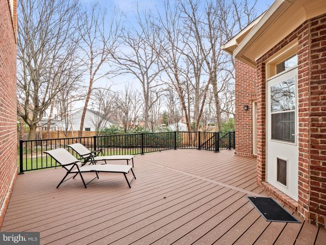 $2,300,000 | 1405 Greenwood Place, Alexandria, VA 22304