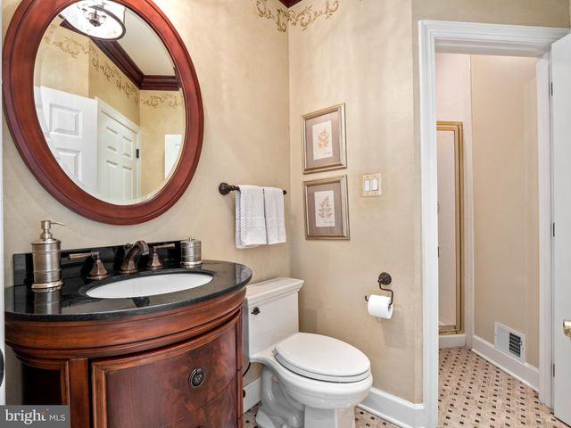 $2,300,000 | 1405 Greenwood Place, Alexandria, VA 22304