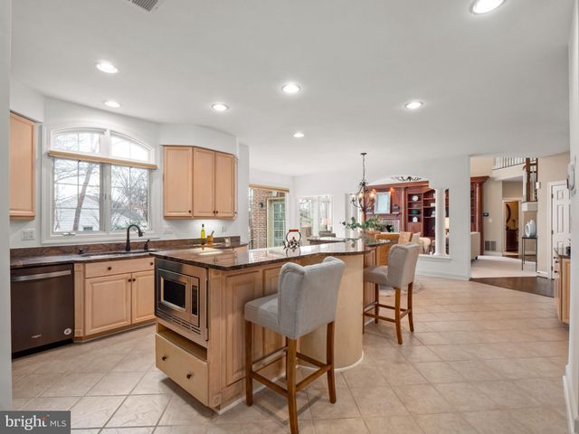 $2,300,000 | 1405 Greenwood Place, Alexandria, VA 22304