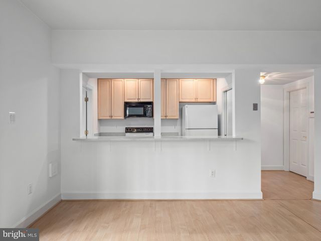 $2,300,000 | 1405 Greenwood Place, Alexandria, VA 22304