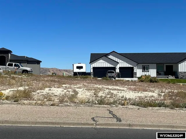 $95,000 | 1325 Buck Dr Green River, Green River, WY 82935