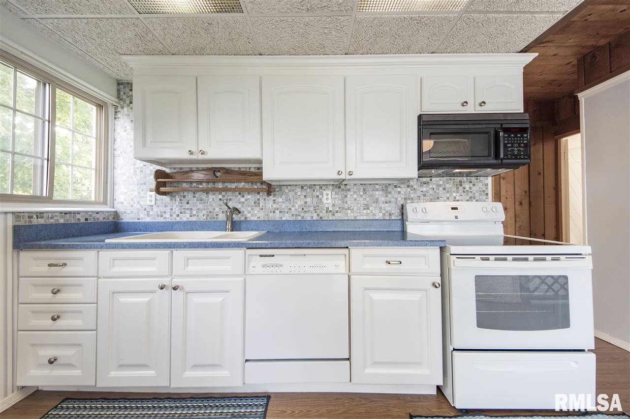 12310 North Riverview Road Chillicothe, IL 61523 - Photo 13 of 36 Gallery Image 13