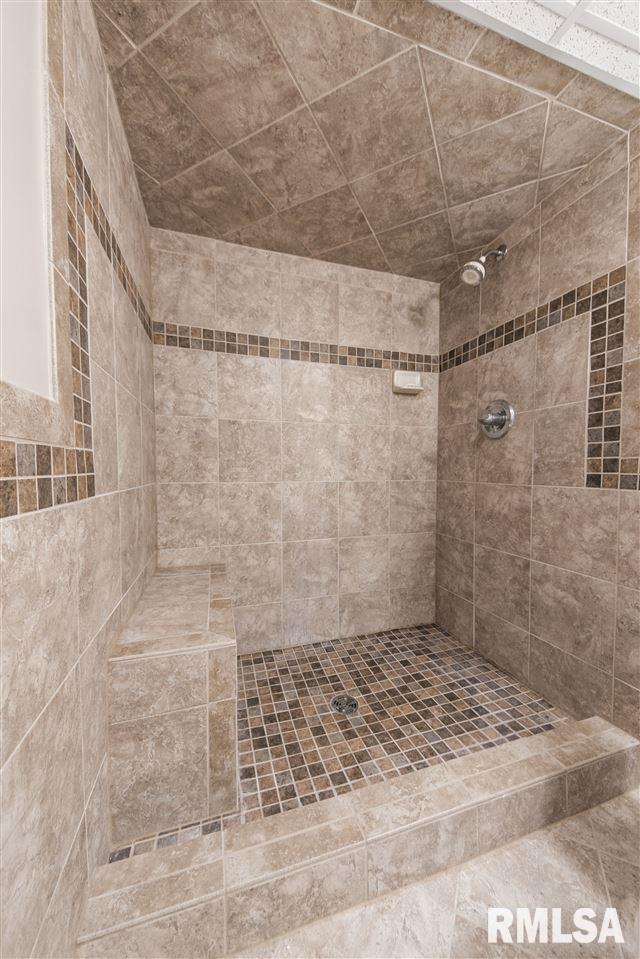 12310 North Riverview Road Chillicothe, IL 61523 - Photo 31 of 36 Gallery Image 31