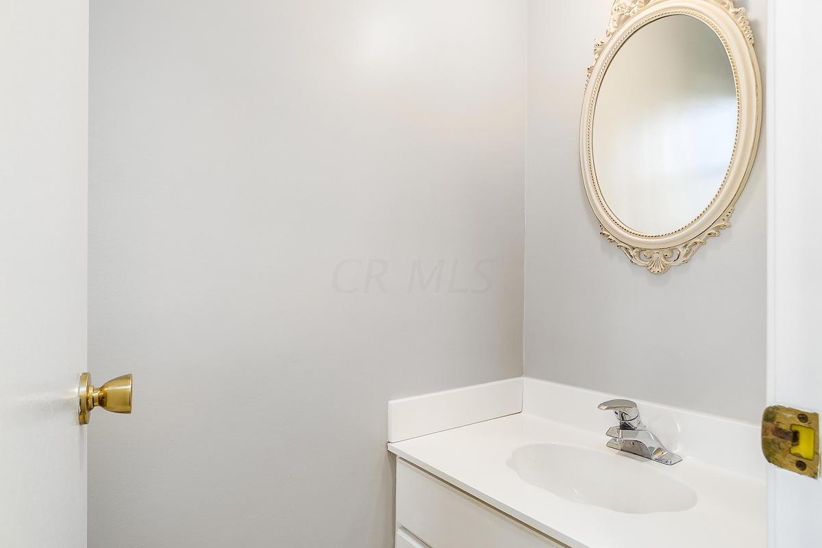 6389 Karl Road Columbus, OH 43229 - Photo 14 of 31 Gallery Image 14