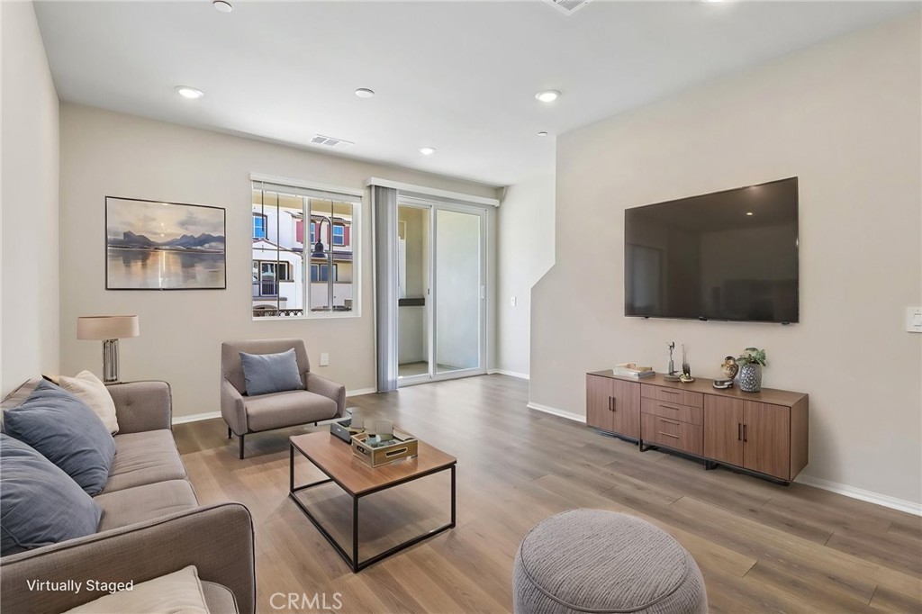 567 Toledo Way Oceanside, CA 92057 - Photo 12 of 50