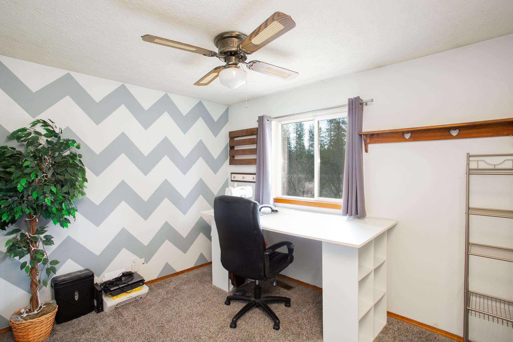 28411 North Hardesty Road Chattaroy, WA 99003 - Photo 14 of 46 Gallery Image 14
