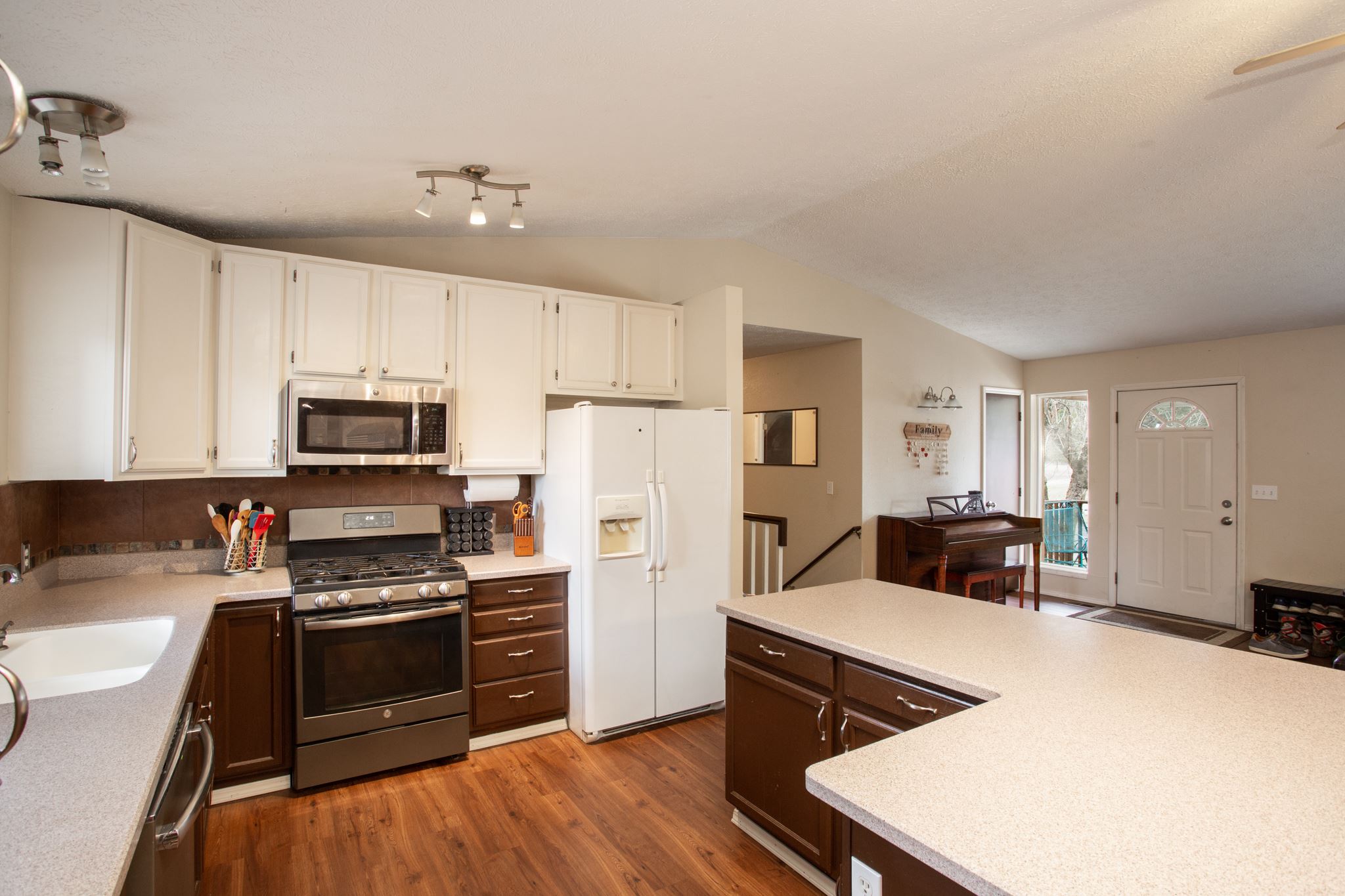 28411 North Hardesty Road Chattaroy, WA 99003 - Photo 8 of 46 Gallery Image 8