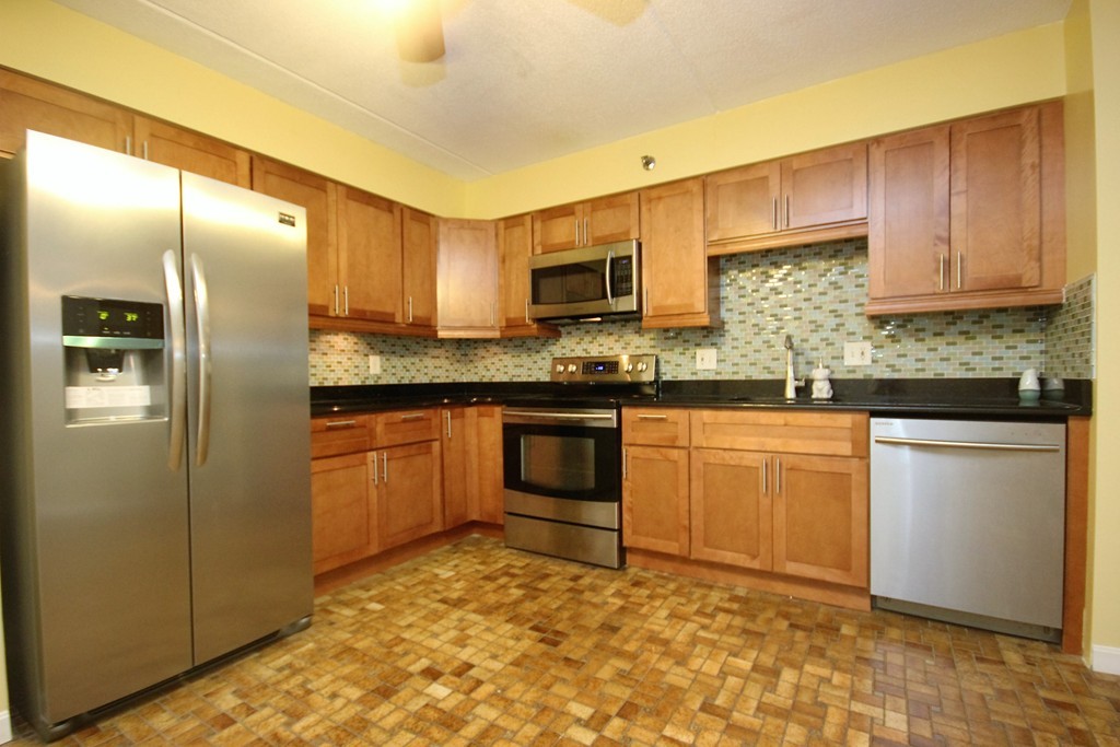 209 Riverview Avenue, Unit 28 Newton, MA 02466 - Photo 14 of 24