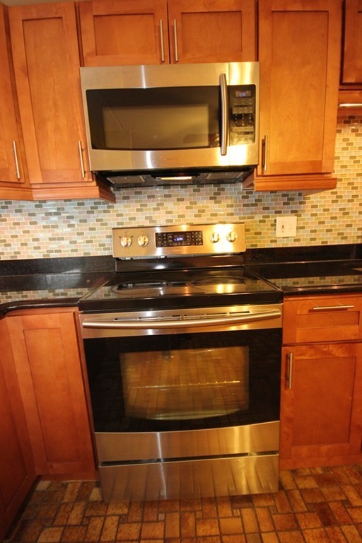 209 Riverview Avenue, Unit 28 Newton, MA 02466 - Photo 16 of 24