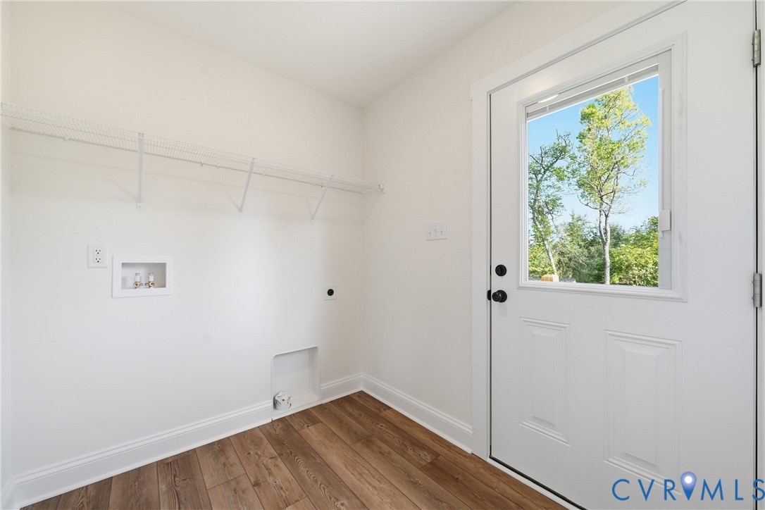 704 Columbia Road Columbia, VA 23038 - Photo 14 of 28 Gallery Image 14