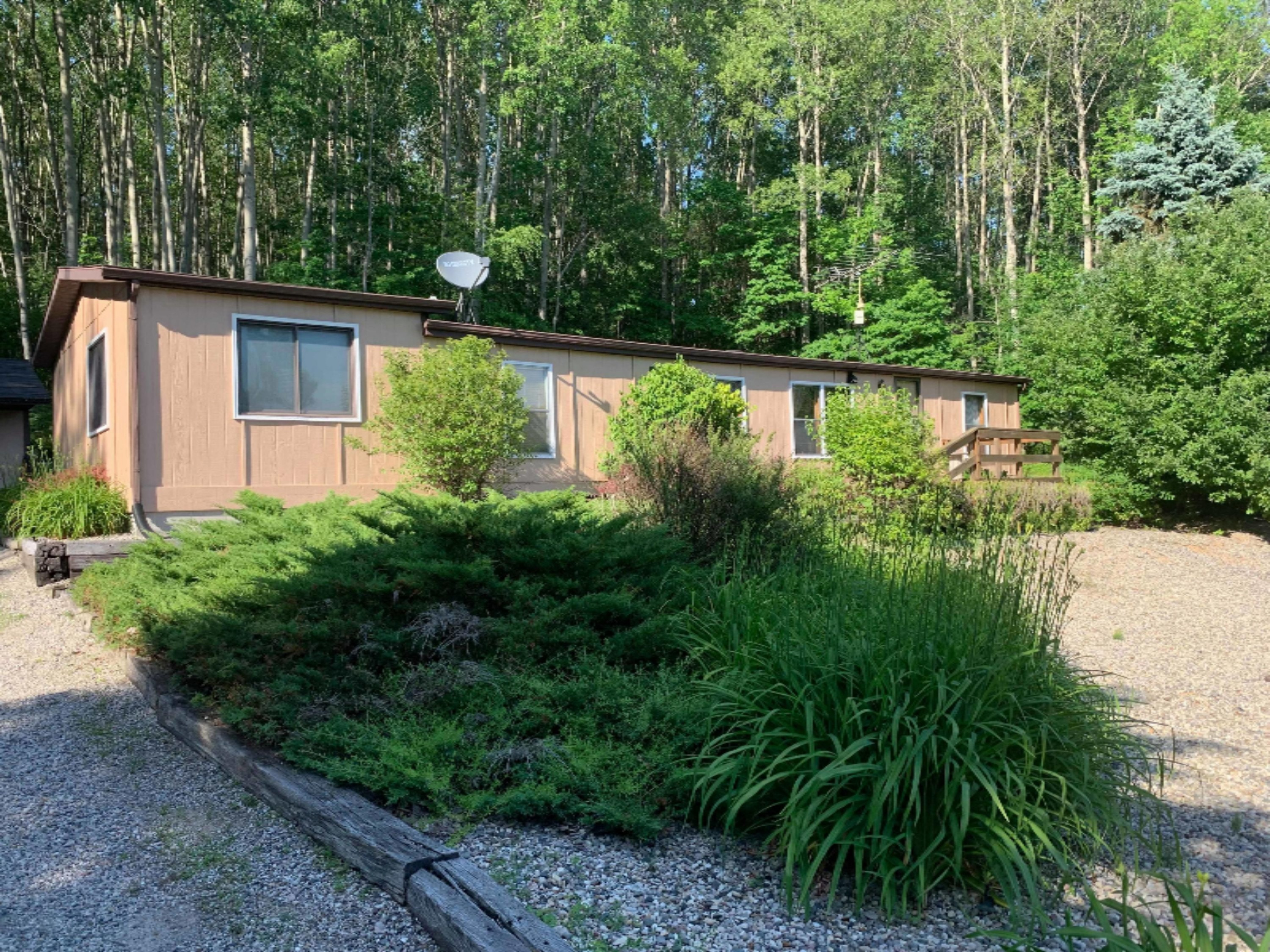 13250 16 Mile Road Rodney, MI 49342 - Photo 3 of 47 Landscaping