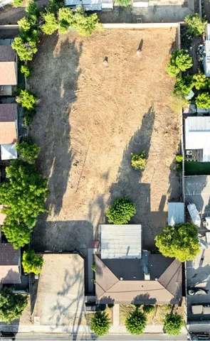 a view of yard with outdoor seating