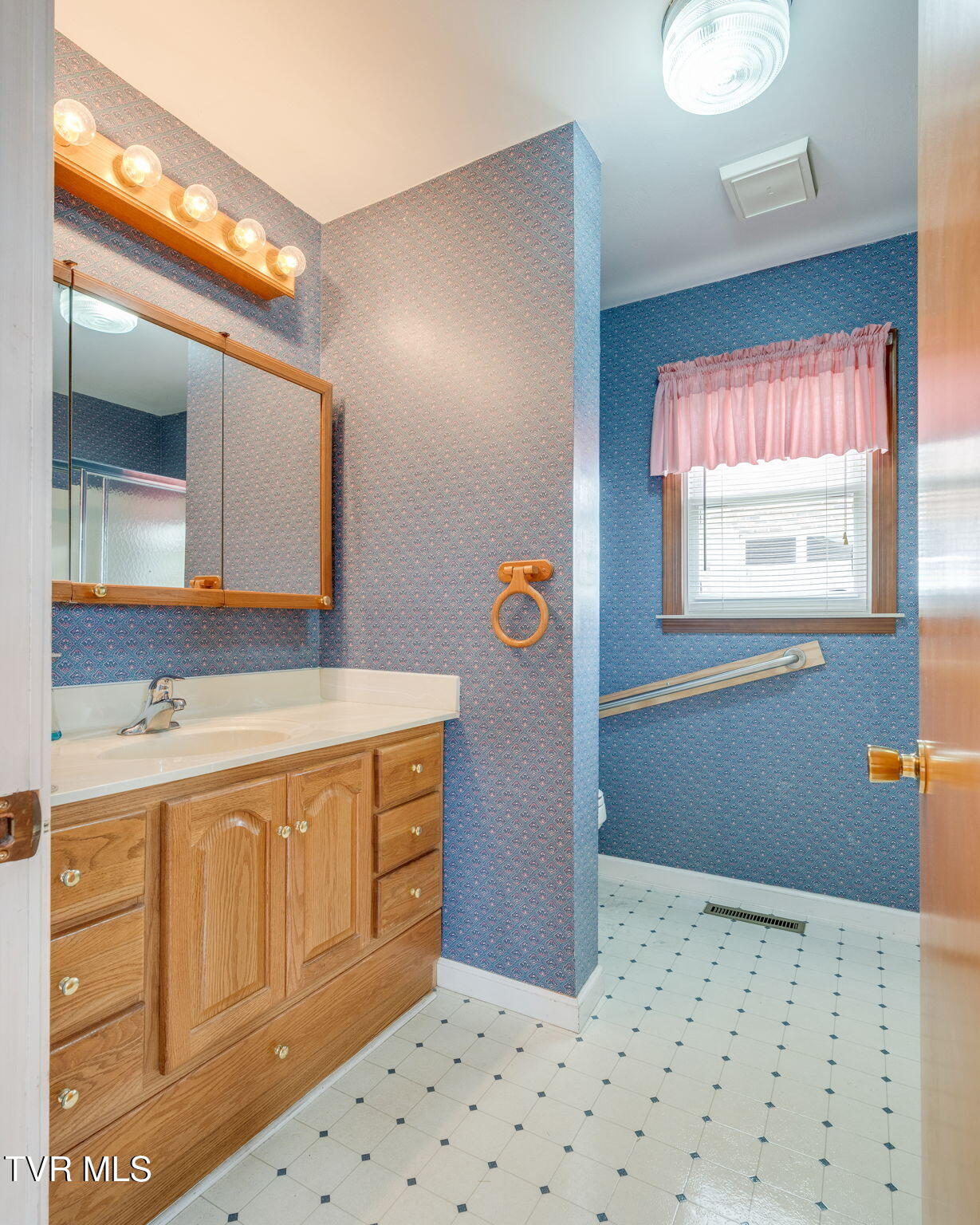 1763 Sylvan Hill Road Elizabethton, TN 37643 - Photo 21 of 55 021