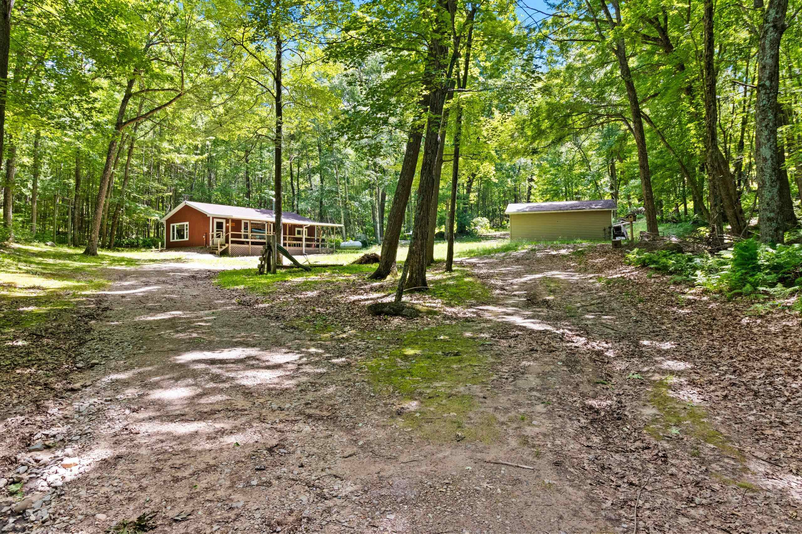E559 Indian Valley Road Waupaca, WI 54981 - Photo 5 of 45