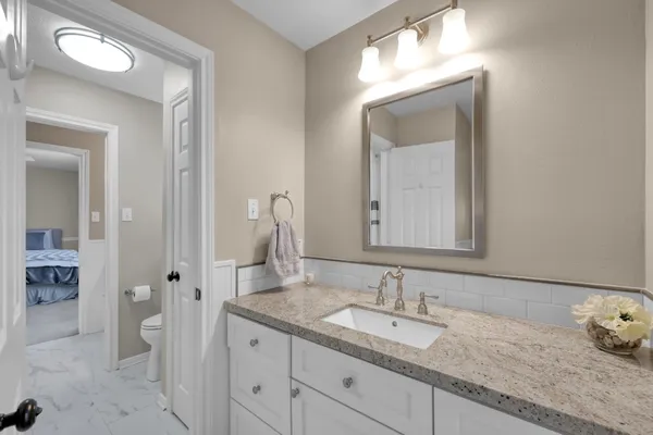 $855,000 | 22 Brywood Place, Spring, TX 77382