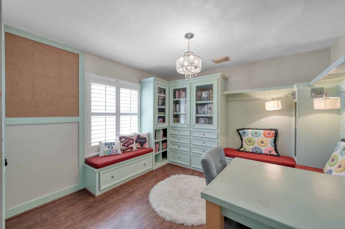 22 Brywood Place Spring, TX 77382 - Photo 24 of 31 Auxiliary bedroom