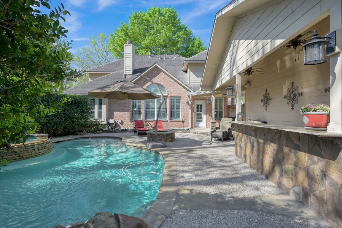 22 Brywood Place Spring, TX 77382 - Photo 31 of 31 Private outdoor oasis, ideal for entertaining