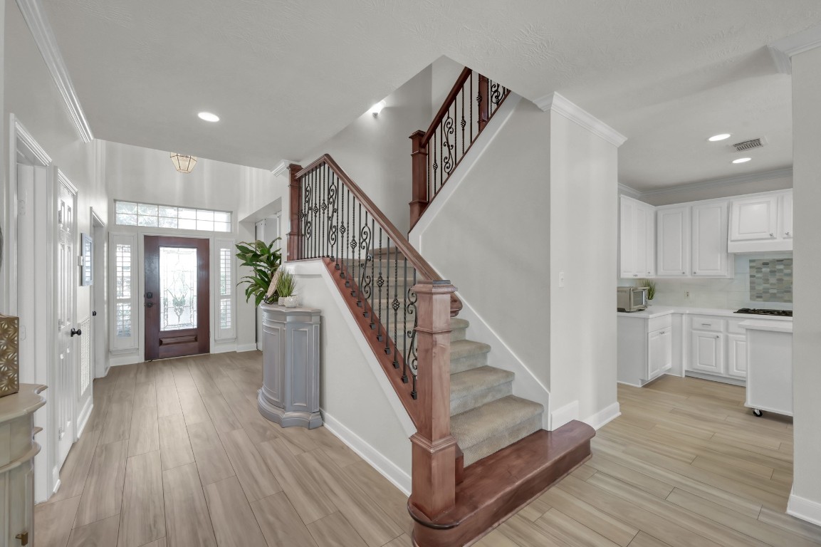 22 Brywood Place Spring, TX 77382 - Photo 4 of 31