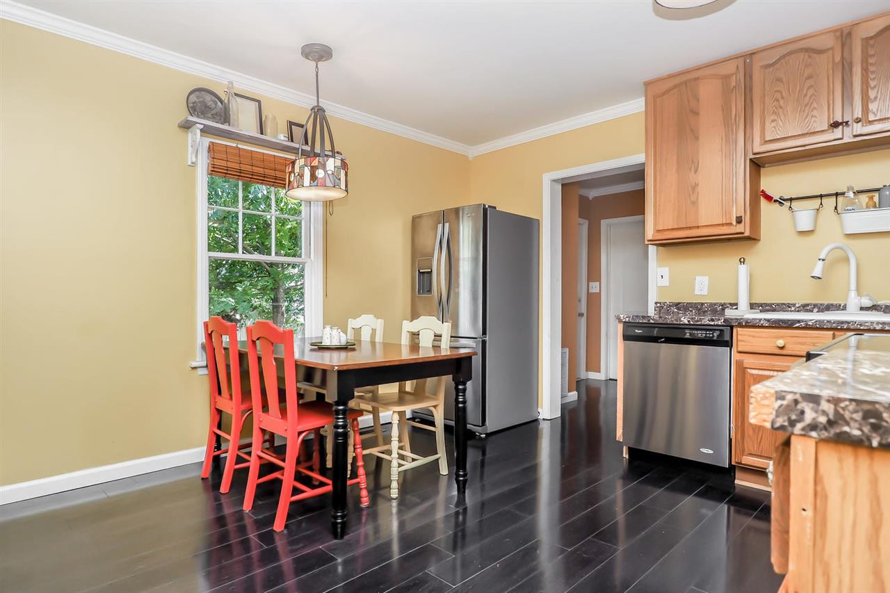 308 Georgetown Road Raleigh, NC 27608 - Photo 6 of 17 Photo 6