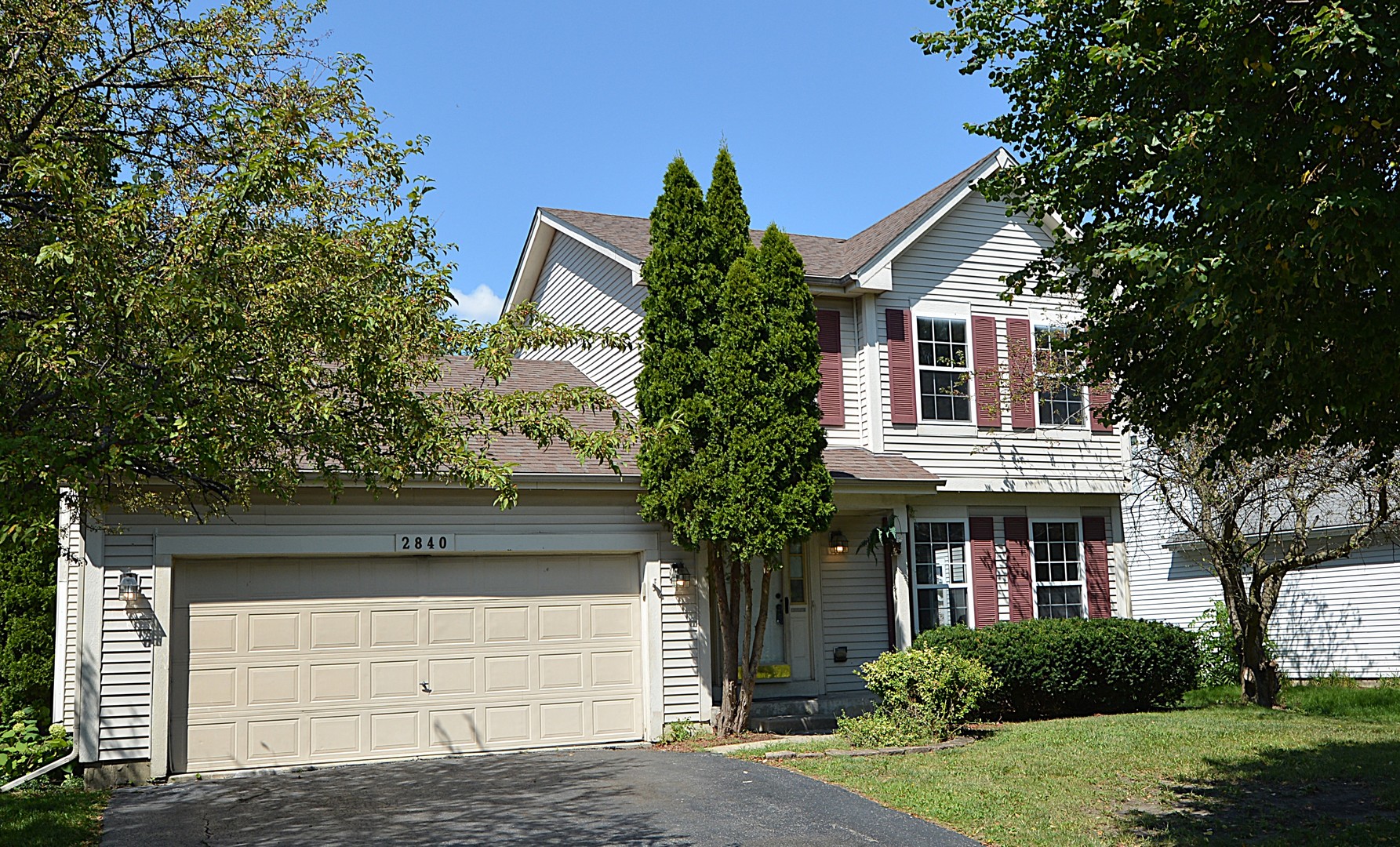 2840 Bluewater Circle Naperville, IL 60564 - Photo 2 of 20