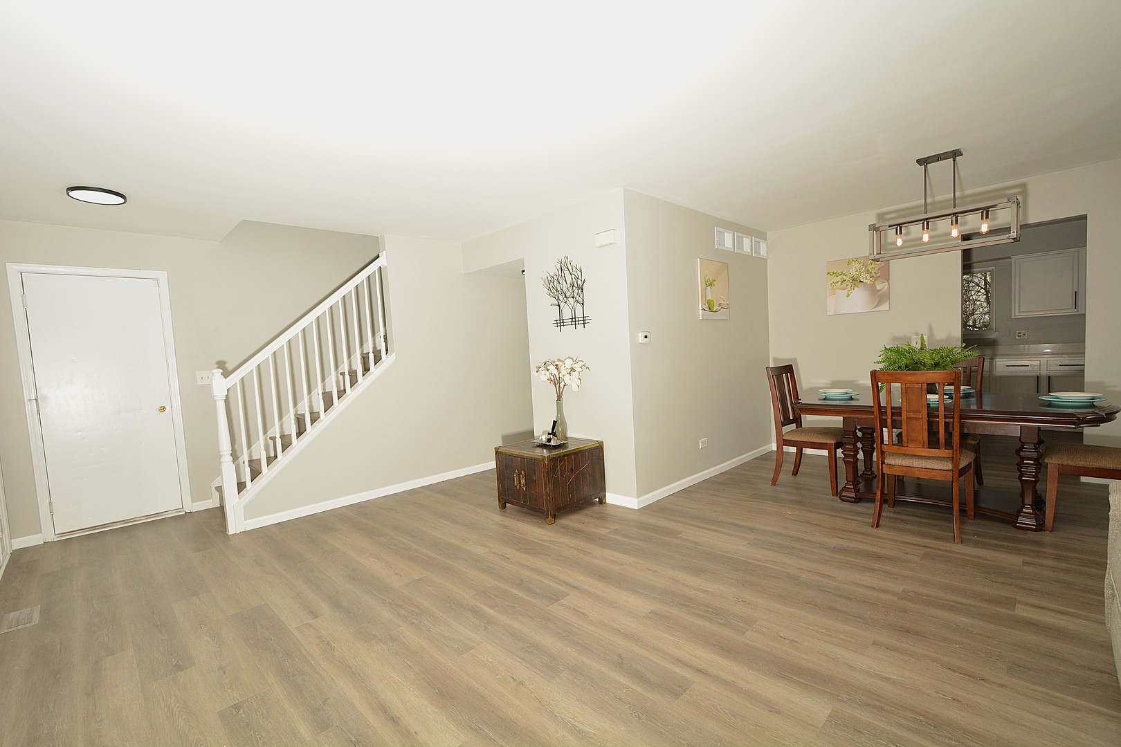 2840 Bluewater Circle Naperville, IL 60564 - Photo 5 of 20