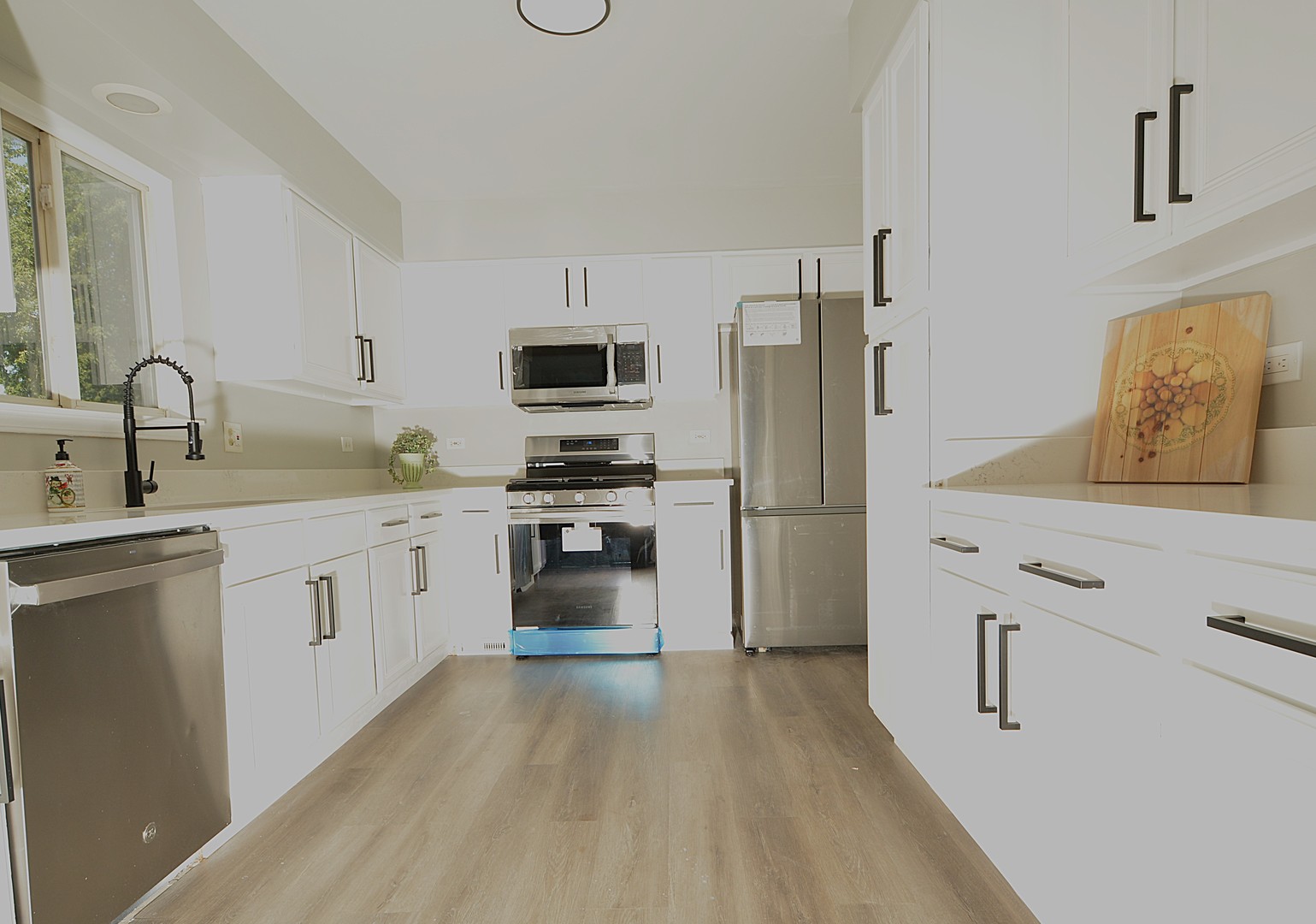 2840 Bluewater Circle Naperville, IL 60564 - Photo 8 of 20