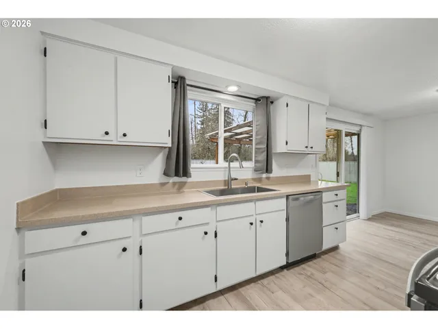 $459,000 | 4853 Elderberry Loop, Springfield, OR 97478