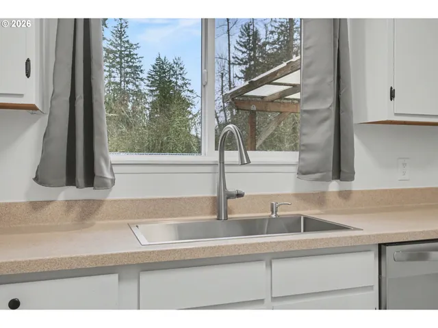 $459,000 | 4853 Elderberry Loop, Springfield, OR 97478