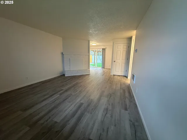 $459,000 | 4853 Elderberry Loop, Springfield, OR 97478