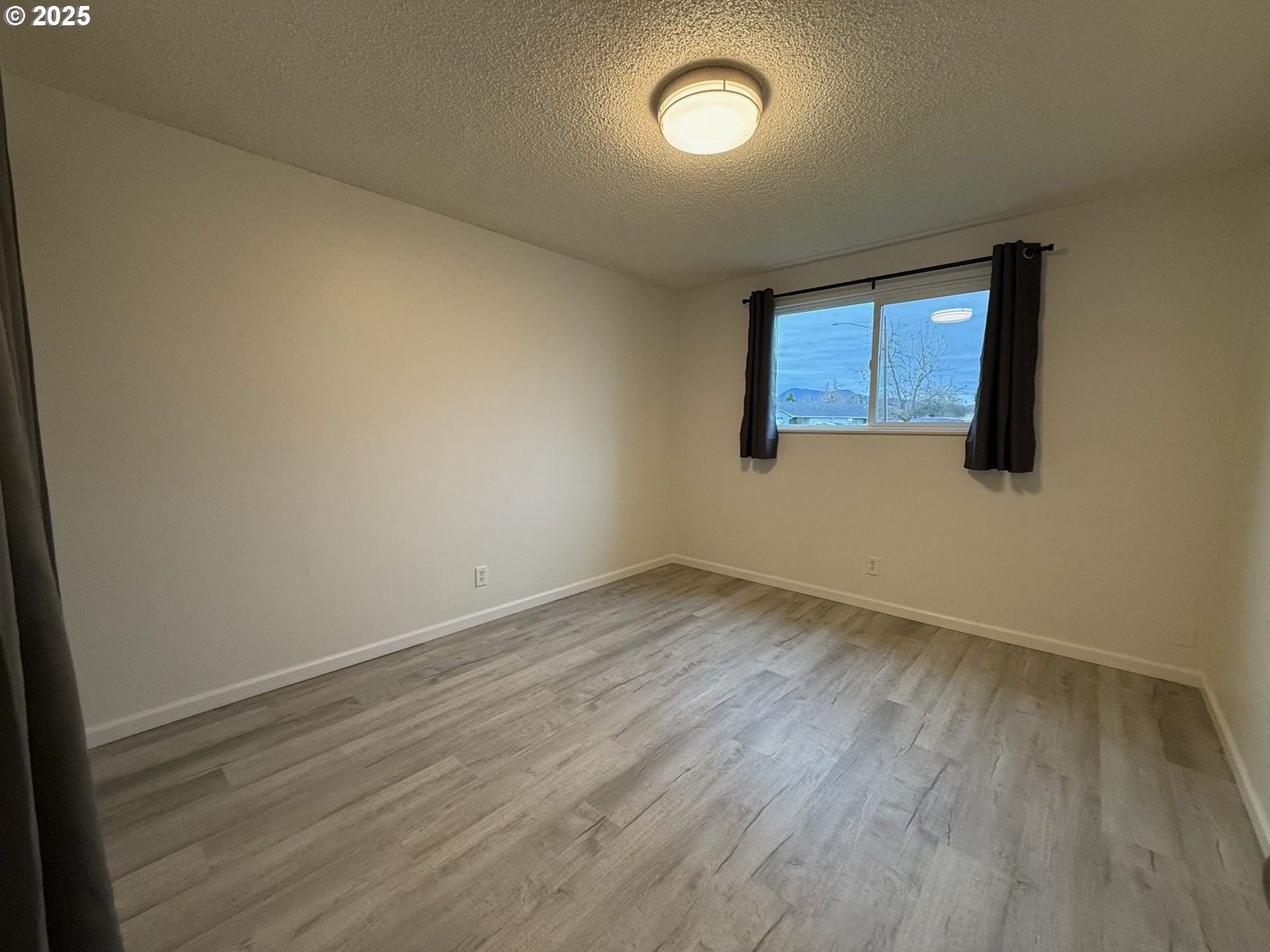 4853 Elderberry Loop Springfield, OR 97478 - Photo 9 of 31