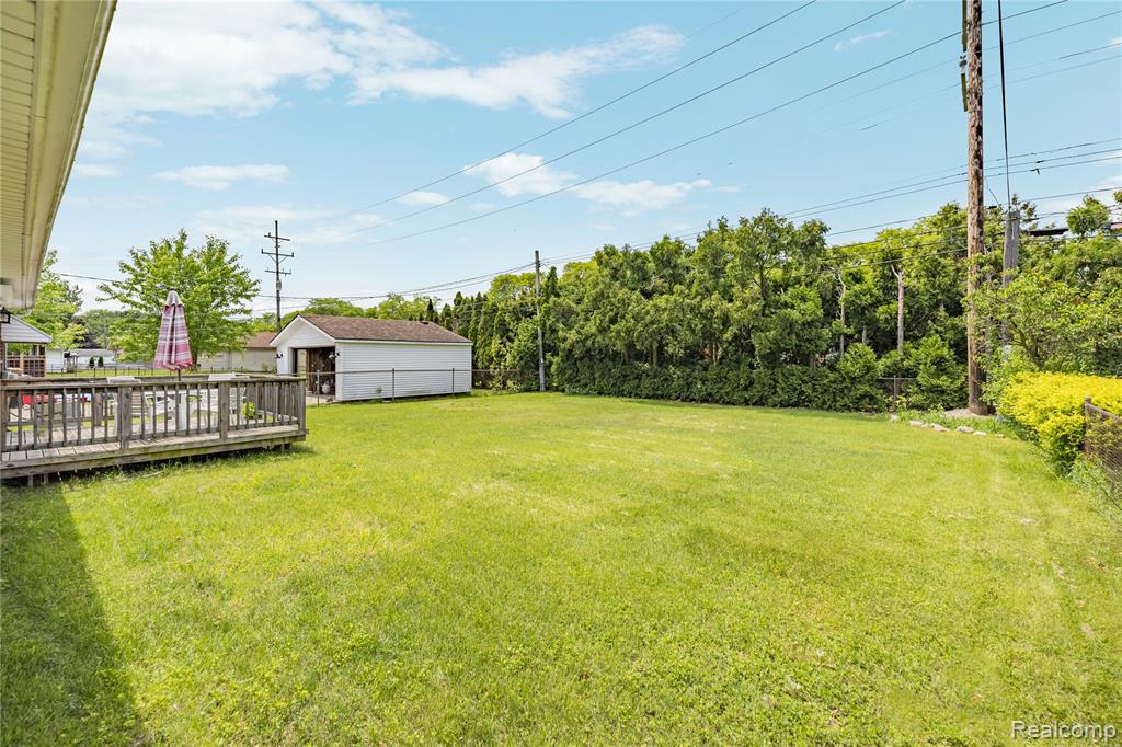14743 Newburgh Road Livonia, MI 48154 - Photo 39 of 48