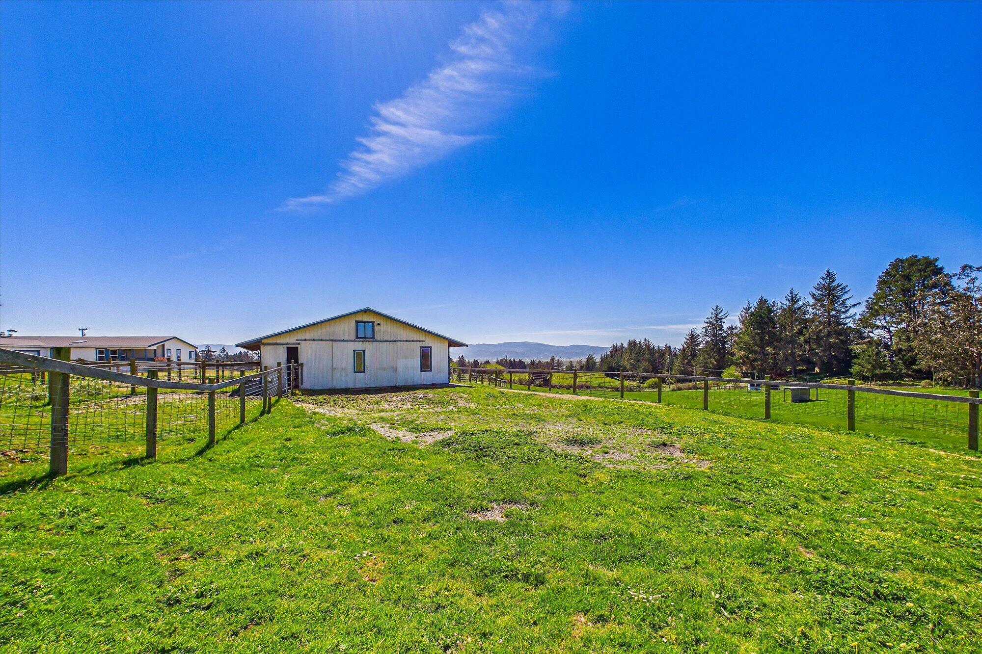 255 Hillcrest Road Loleta, CA 95551 - Photo 89 of 105 089-255 Hillcrest Road-179