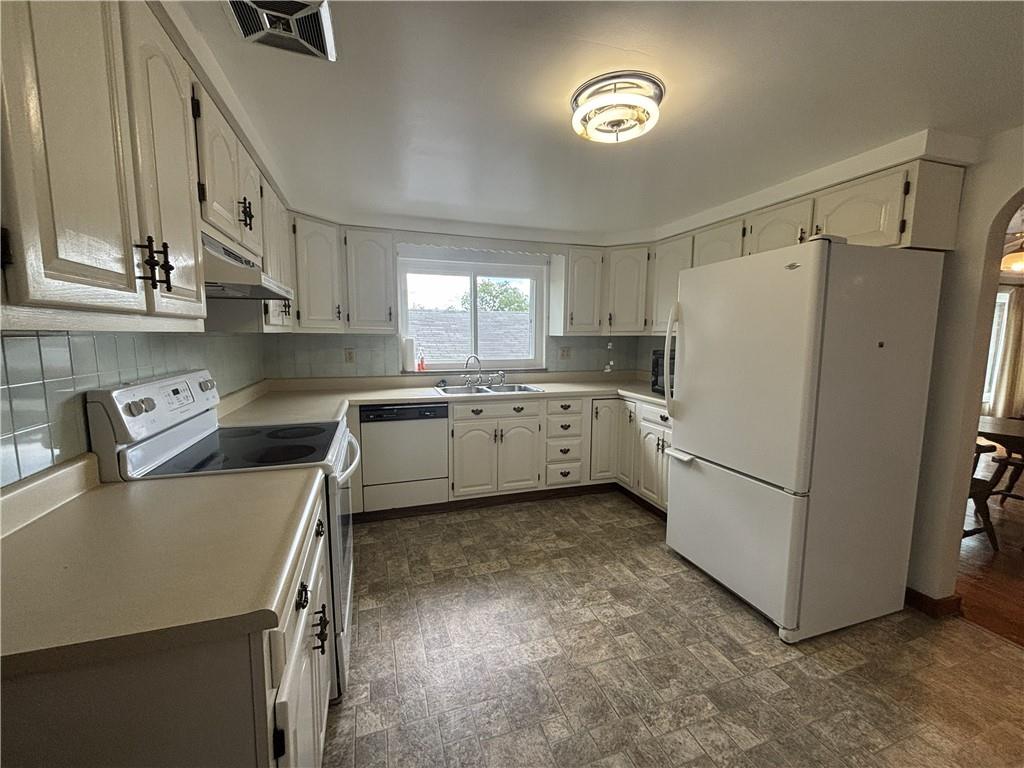 809 Carbon Road Greensburg, PA 15601 - Photo 11 of 48