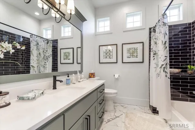 $1,500,000 | 1292 East 1090 North, Shelley, ID 83274