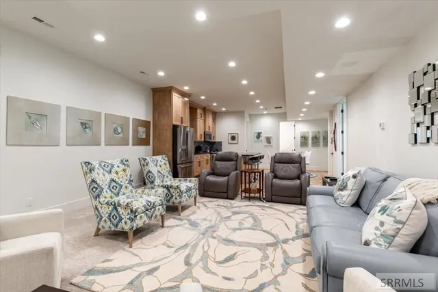 $1,500,000 | 1292 East 1090 North, Shelley, ID 83274