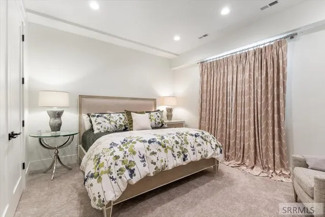 $1,500,000 | 1292 East 1090 North, Shelley, ID 83274