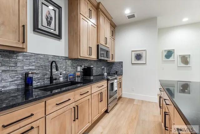 $1,500,000 | 1292 East 1090 North, Shelley, ID 83274