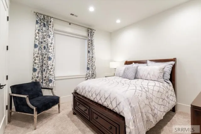 $1,500,000 | 1292 East 1090 North, Shelley, ID 83274