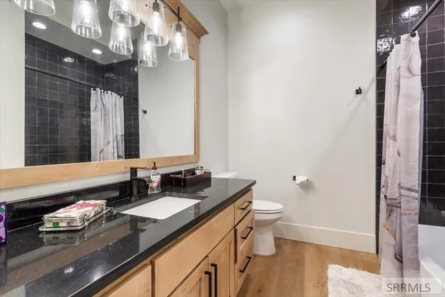 $1,500,000 | 1292 East 1090 North, Shelley, ID 83274