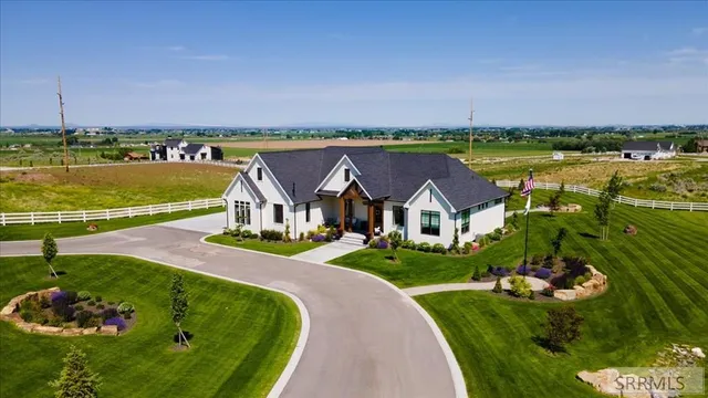 $1,500,000 | 1292 East 1090 North, Shelley, ID 83274