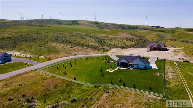 $1,500,000 | 1292 East 1090 North, Shelley, ID 83274