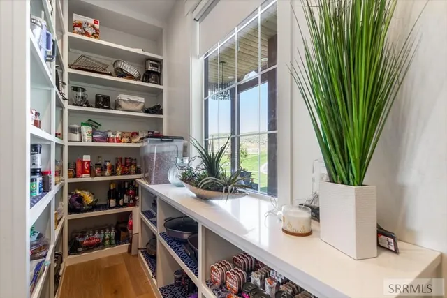 $1,500,000 | 1292 East 1090 North, Shelley, ID 83274