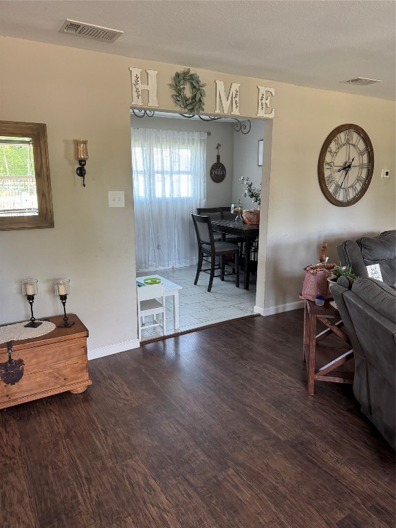 632 Sharon Street Prairie View, TX 77484 - Photo 5 of 15 a living room with furniture and a large window