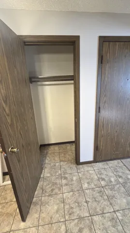 $800 | 1918 Greenwood Street East, Thief River Falls, MN 56701