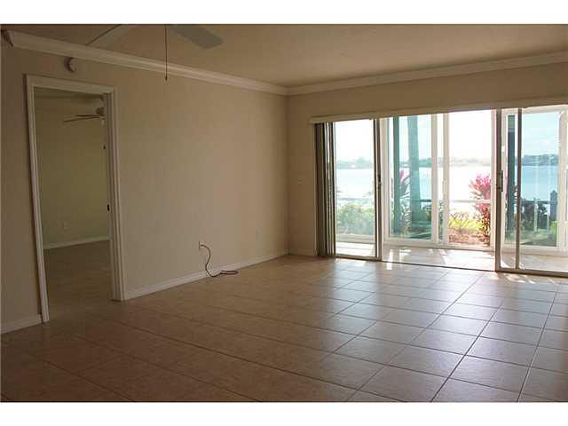 1868 Southwest Palm City Road, Unit 9102 Stuart, FL 34994 - Photo 12 of 20 Gallery Image 12