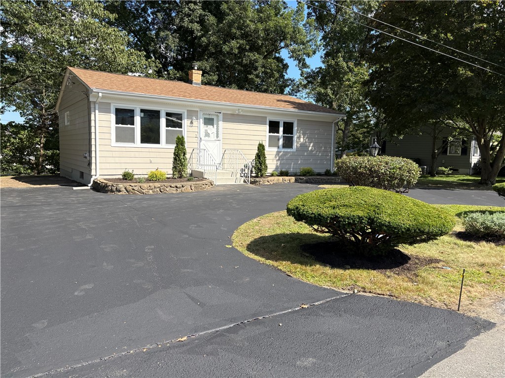 1 Colony Drive Johnston, RI 02919 - Photo 3 of 23