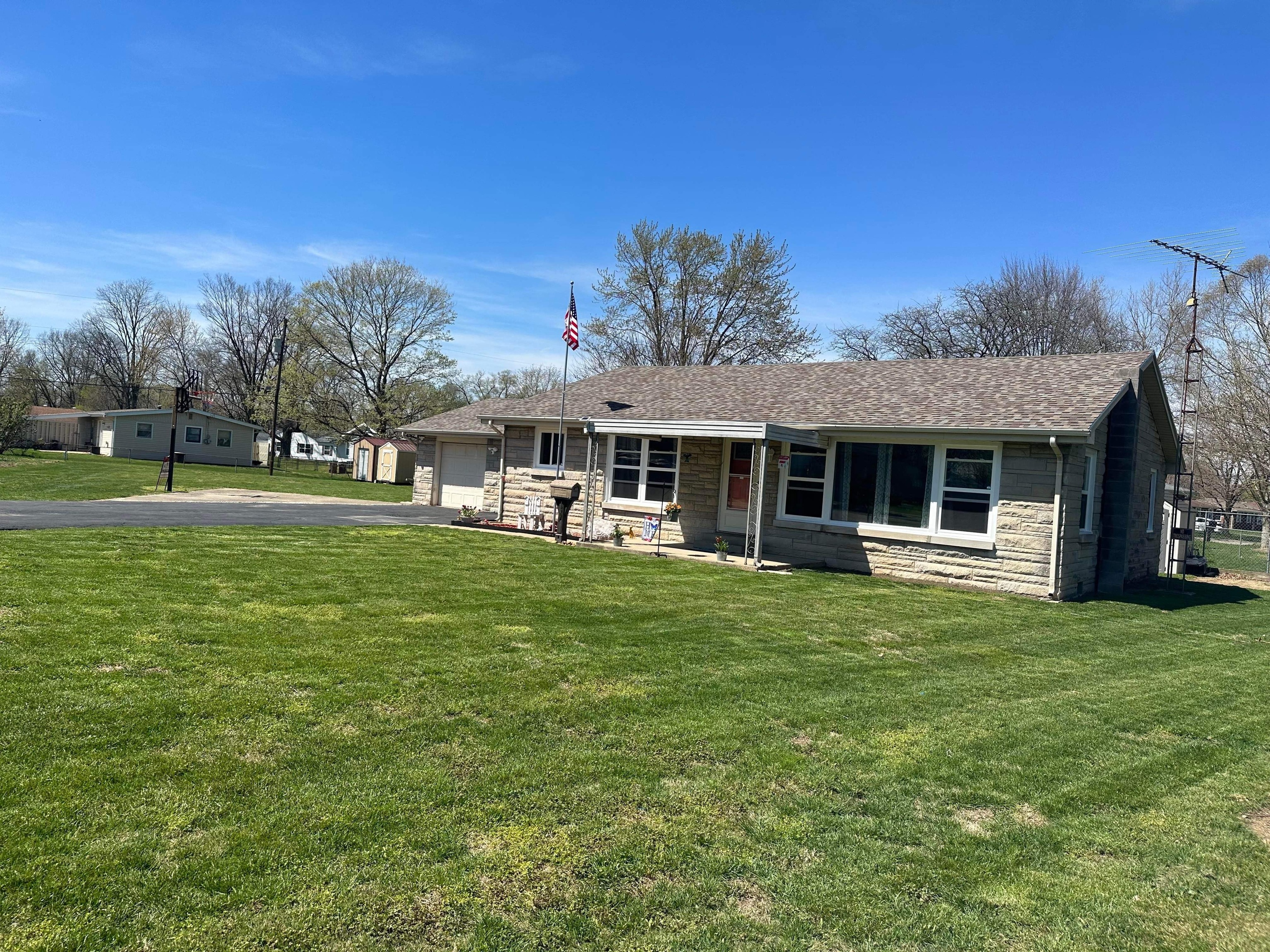 150 Indiana Court Columbus, IN 47201 - Photo 1 of 15 Gallery Image 1