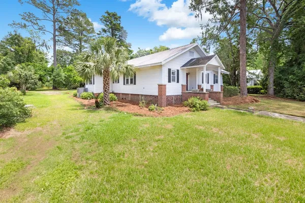 $325,000 | 155 East Seminole Avenue, Monticello, FL 32344