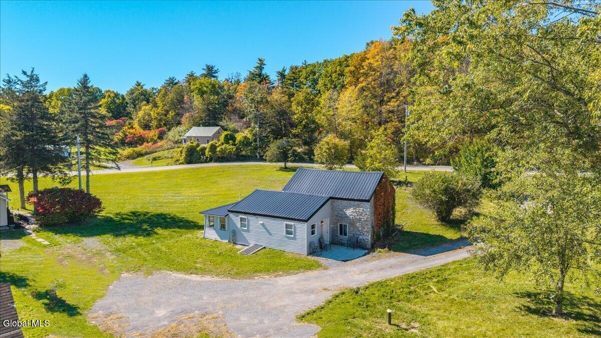 586-592 Starr Road Ravena, NY 12143 - Photo 16 of 55 57-586-592 Starr Rd-8