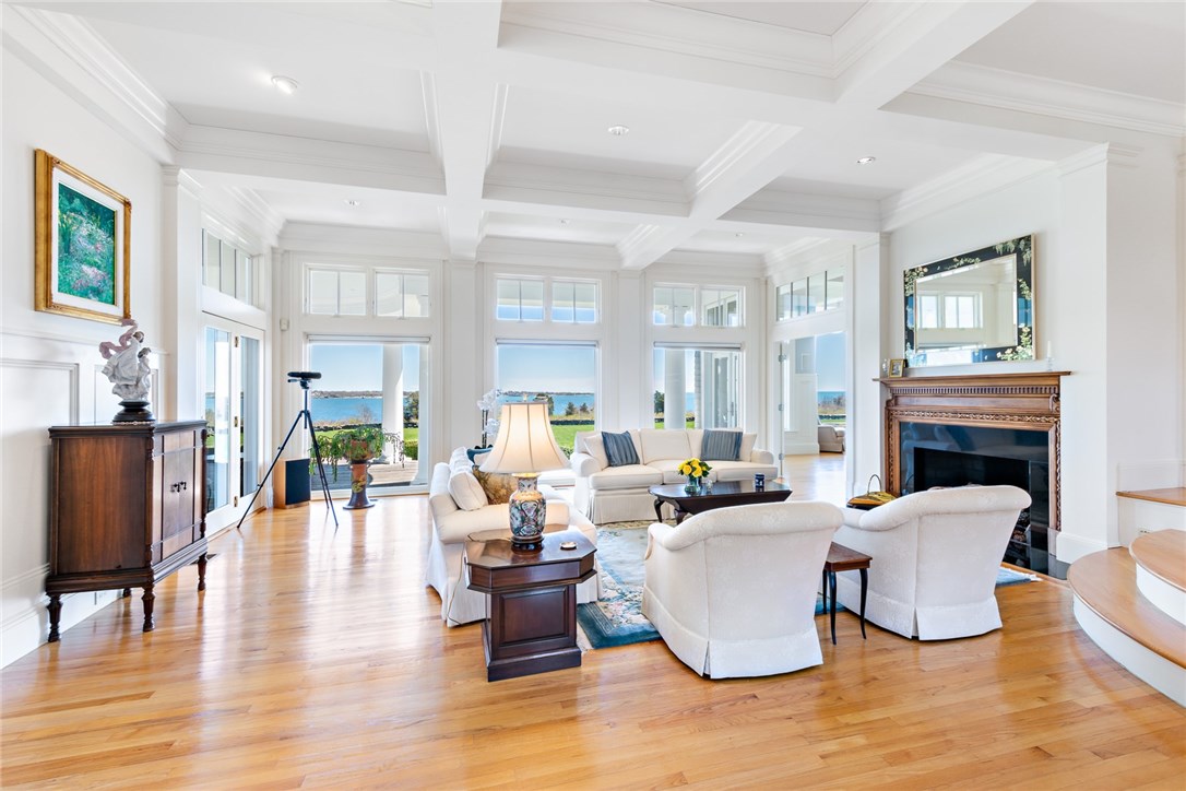 597 Beavertail Road Jamestown, RI 02835 - Photo 15 of 41